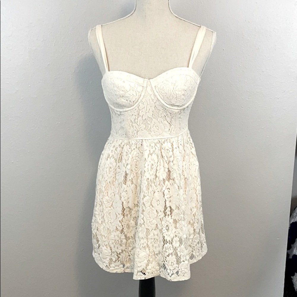 Hollister lace dress